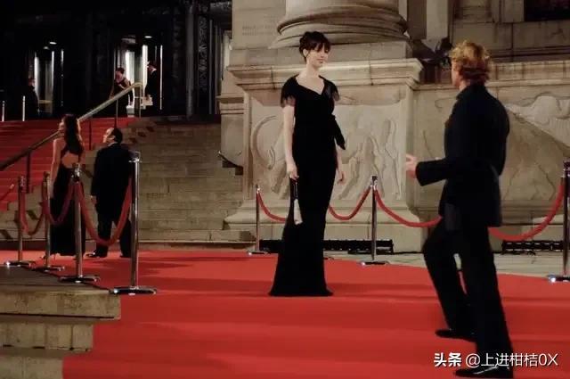 穿普拉达的女王深度解析(穿普拉达的女王)